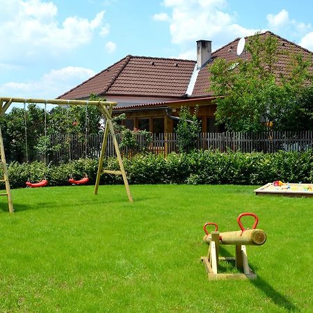 Pension Zum Strell Hollabrunn Luaran gambar