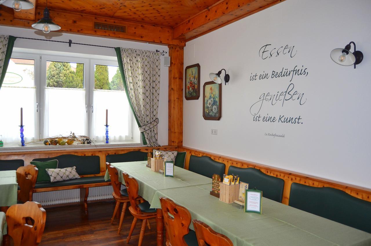 Pension Zum Strell Hollabrunn Luaran gambar