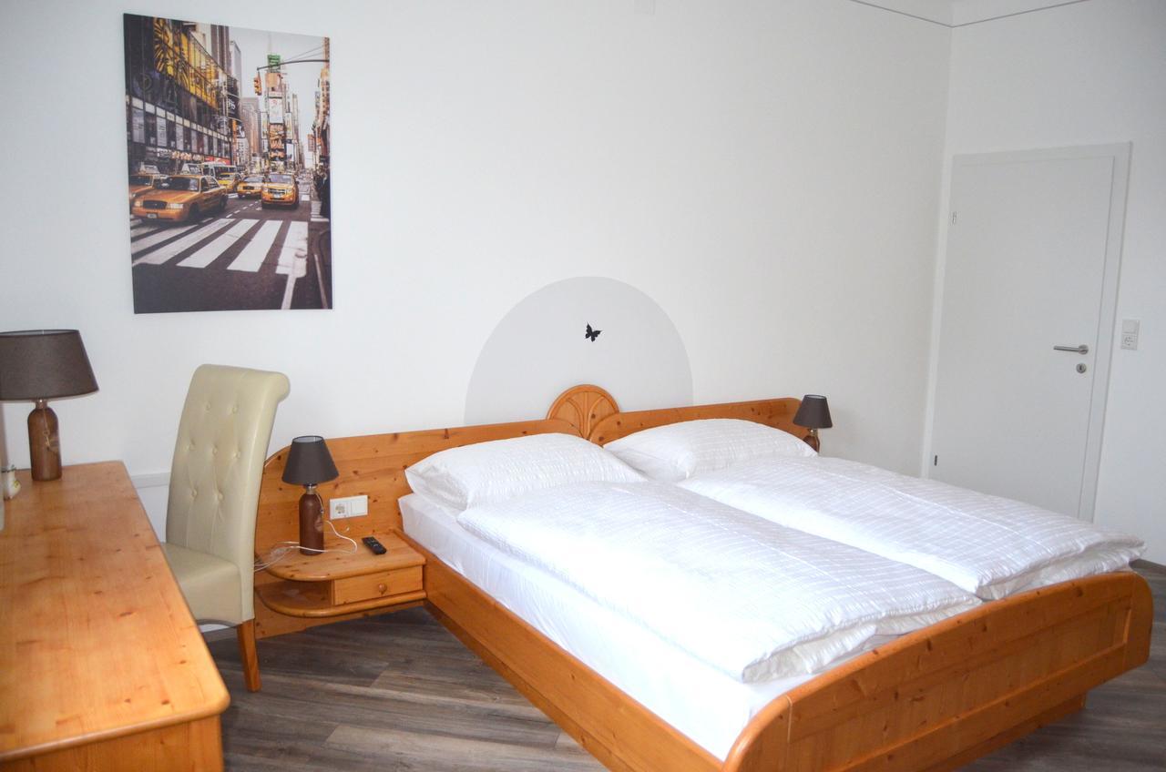 Pension Zum Strell Hollabrunn Luaran gambar